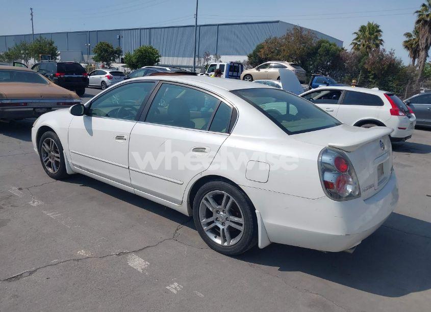 Photo 3 of 2005 Nissan Altima 3.5 SE (VIN 1N4BL11E25C280404)