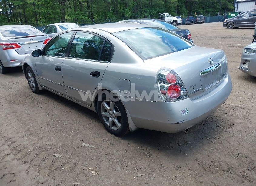 Photo 3 of 2005 Nissan Altima 3.5 SL (VIN 1N4BL11E25C955474)