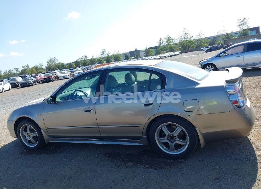 Photo 14 of 2005 Nissan Altima 3.5 SE (VIN 1N4BL11E25N493521)