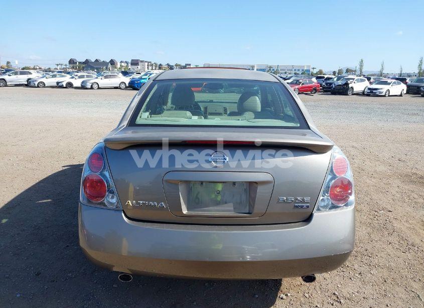 Photo 16 of 2005 Nissan Altima 3.5 SE (VIN 1N4BL11E25N493521)