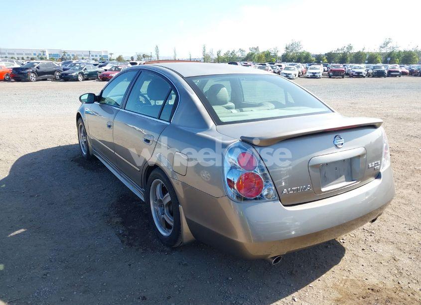 Photo 3 of 2005 Nissan Altima 3.5 SE (VIN 1N4BL11E25N493521)