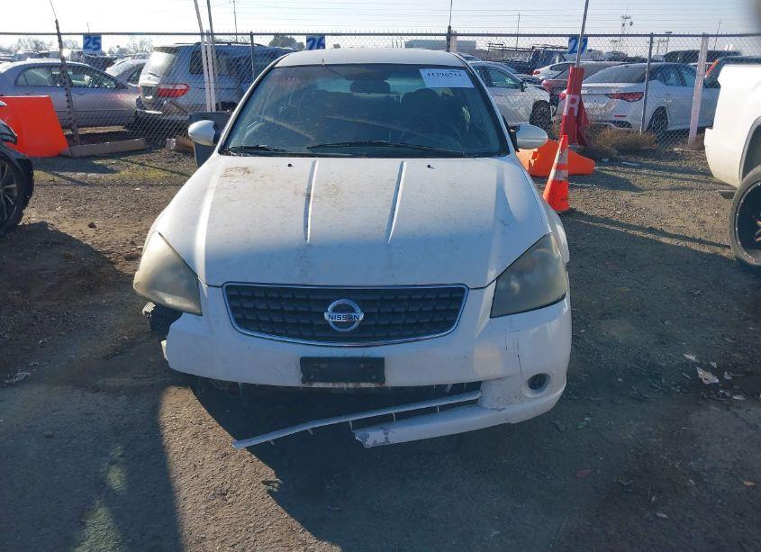 Photo 6 of 2005 Nissan Altima 3.5 SE (VIN 1N4BL11E45N924957)