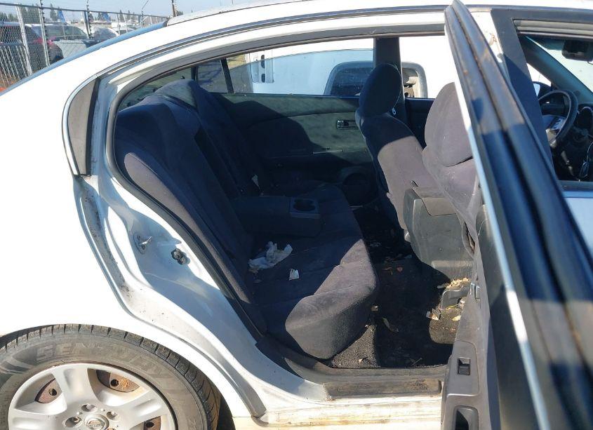 Photo 8 of 2005 Nissan Altima 3.5 SE (VIN 1N4BL11E45N924957)