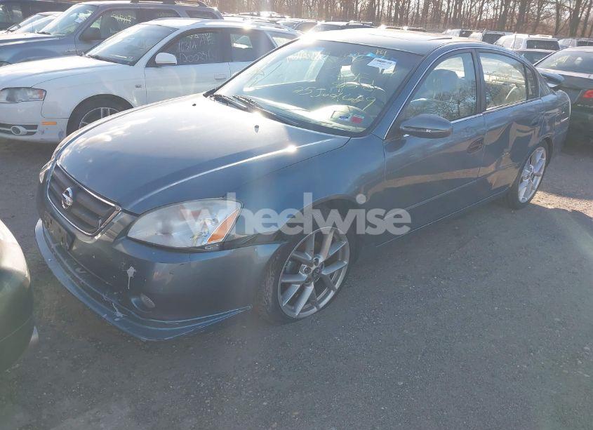 Photo 2 of 2002 Nissan Altima 3.5 SE (VIN 1N4BL11E62C115936)