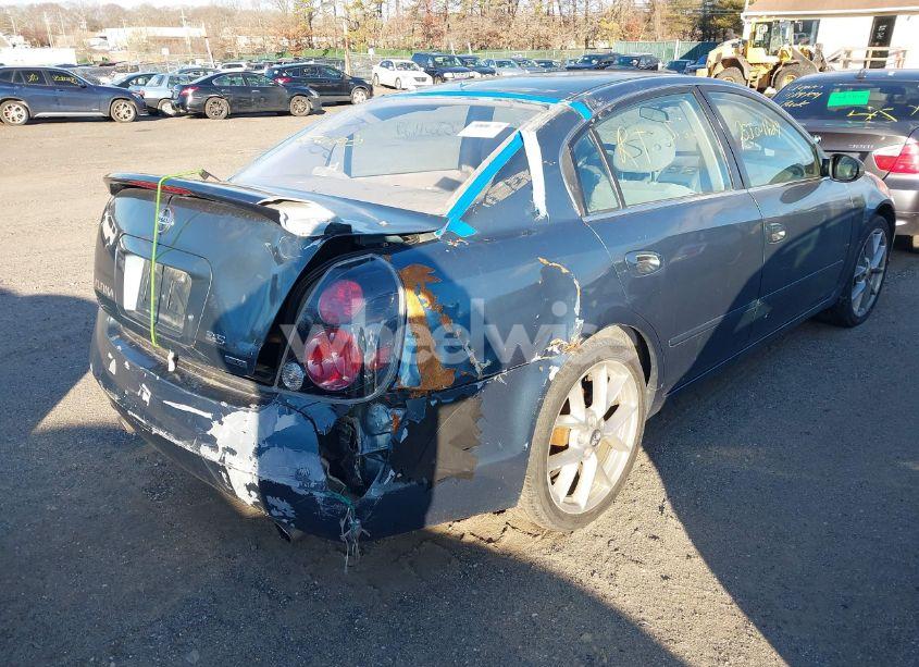 Photo 4 of 2002 Nissan Altima 3.5 SE (VIN 1N4BL11E62C115936)