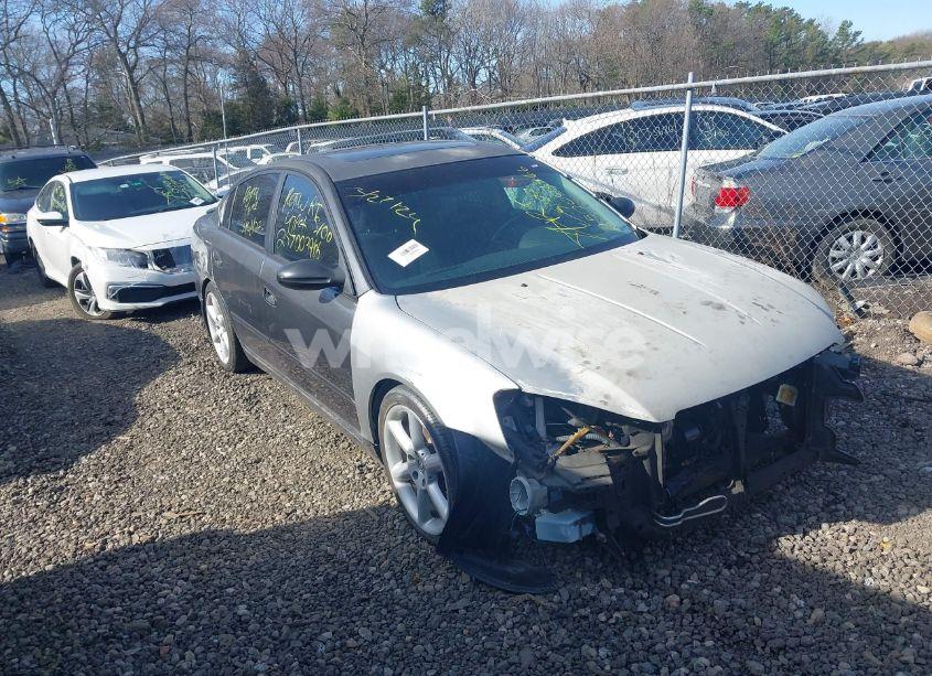 2005 Nissan Altima 3.5 SE-R (VIN 1N4BL11E65C250855) main photo