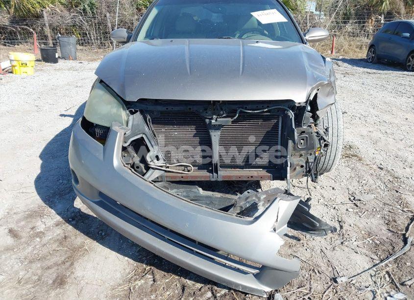 Photo 6 of 2005 Nissan Altima 3.5 SL (VIN 1N4BL11E75C117733)