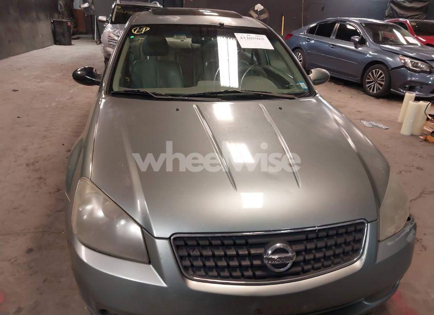 Photo 12 of 2005 Nissan Altima 3.5 SL (VIN 1N4BL11E85N928820)