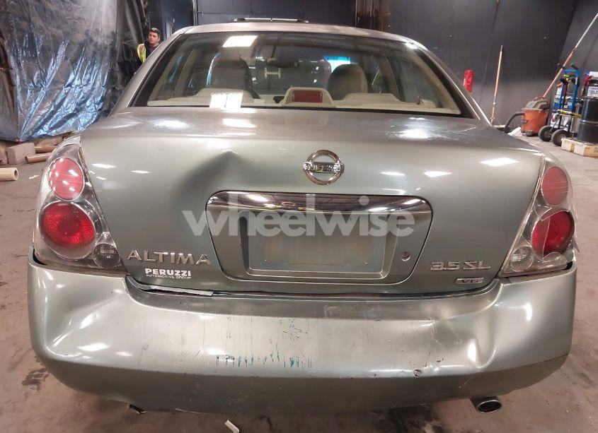 Photo 16 of 2005 Nissan Altima 3.5 SL (VIN 1N4BL11E85N928820)