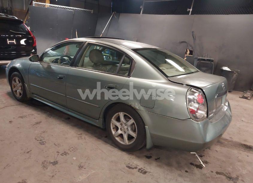 Photo 3 of 2005 Nissan Altima 3.5 SL (VIN 1N4BL11E85N928820)