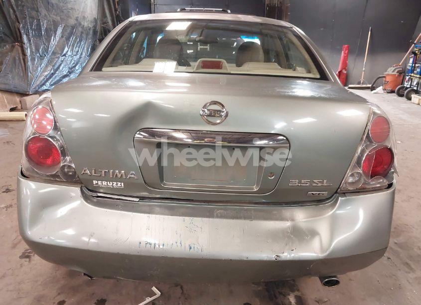 Photo 6 of 2005 Nissan Altima 3.5 SL (VIN 1N4BL11E85N928820)