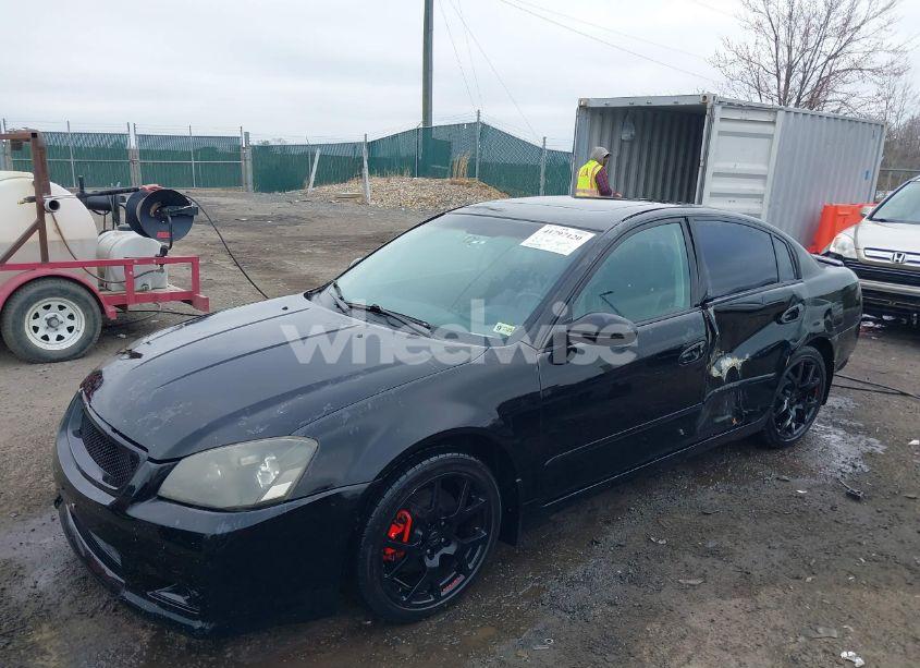 Photo 2 of 2005 Nissan Altima 3.5 SE-R (VIN 1N4BL11EX5C270851)
