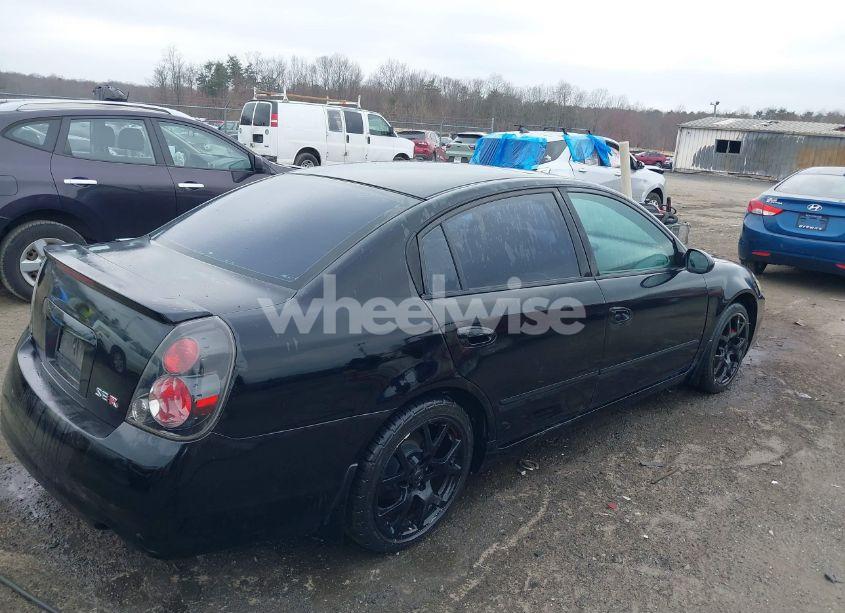 Photo 4 of 2005 Nissan Altima 3.5 SE-R (VIN 1N4BL11EX5C270851)