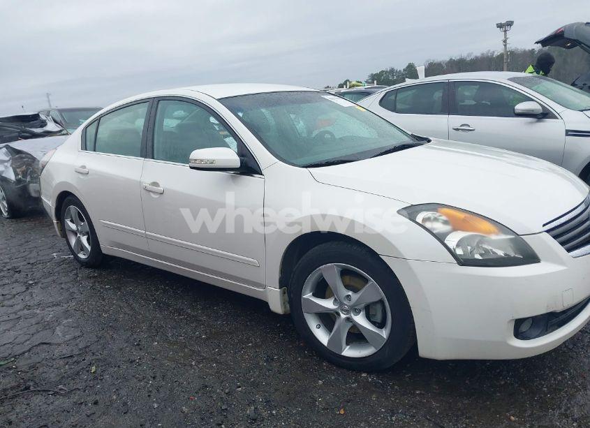 Photo 13 of 2007 Nissan Altima 3.5 SE (VIN 1N4BL21E07C128937)