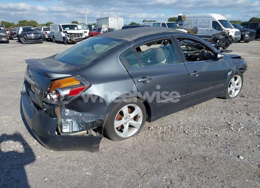 Photo 4 of 2007 Nissan Altima 3.5 SE (VIN 1N4BL21E27C189657)