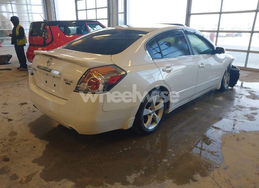 Photo 4 of 2007 Nissan Altima 3.5 SE (VIN 1N4BL21E27C220244)