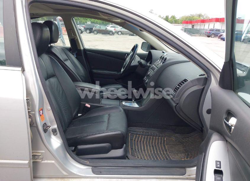 Photo 5 of 2009 Nissan Altima 3.5 SL (VIN 1N4BL21E39C198063)