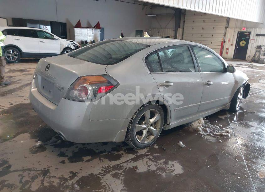 Photo 4 of 2008 Nissan Altima 3.5 SE (VIN 1N4BL21E68C218174)