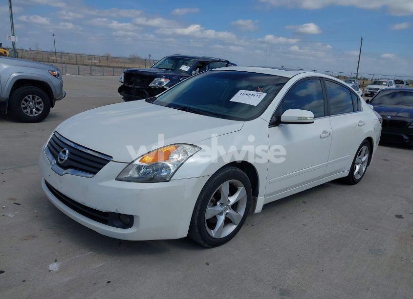 Photo 2 of 2007 Nissan Altima 3.5 SE (VIN 1N4BL21E77C172126)