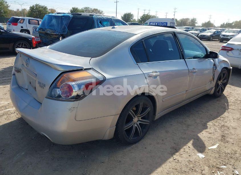 Photo 4 of 2007 Nissan Altima 3.5 SE (VIN 1N4BL21E77C175270)