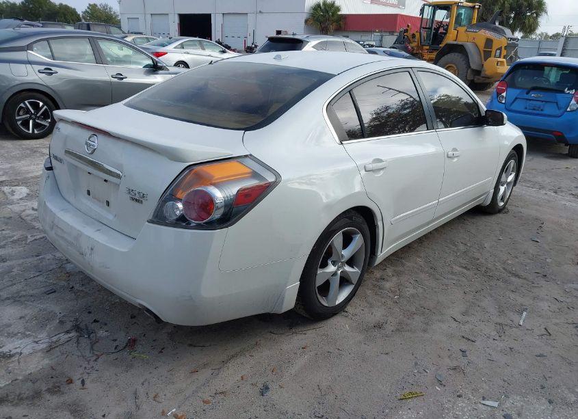 Photo 4 of 2007 Nissan Altima 3.5 SE (VIN 1N4BL21EX7C138374)