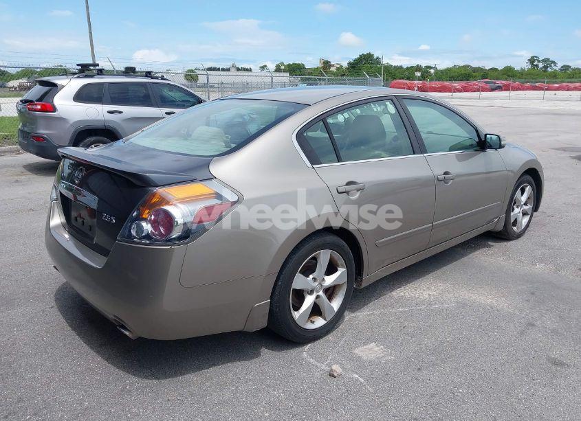 Photo 4 of 2007 Nissan Altima 3.5 SE (VIN 1N4BL21EX7C201361)