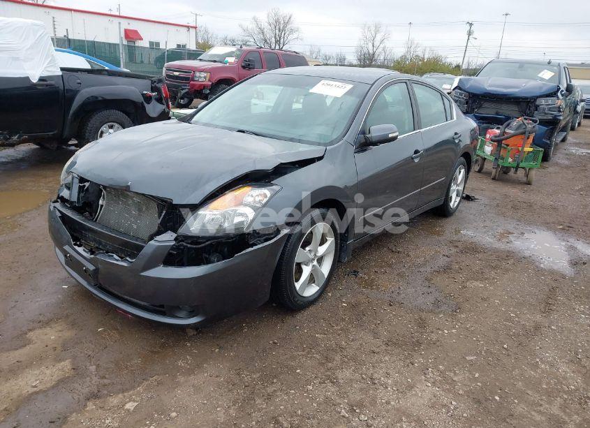 Photo 2 of 2009 Nissan Altima 3.5 SE (VIN 1N4BL21EX9C140760)
