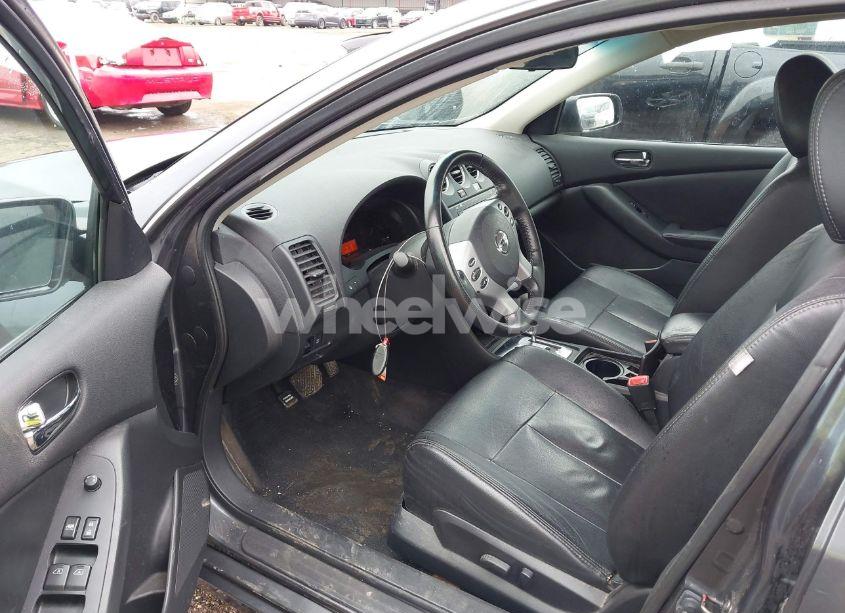Photo 5 of 2009 Nissan Altima 3.5 SE (VIN 1N4BL21EX9C140760)