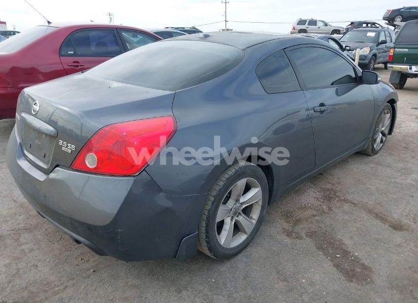 Photo 4 of 2009 Nissan Altima 3.5 SE (VIN 1N4BL24E29C135970)