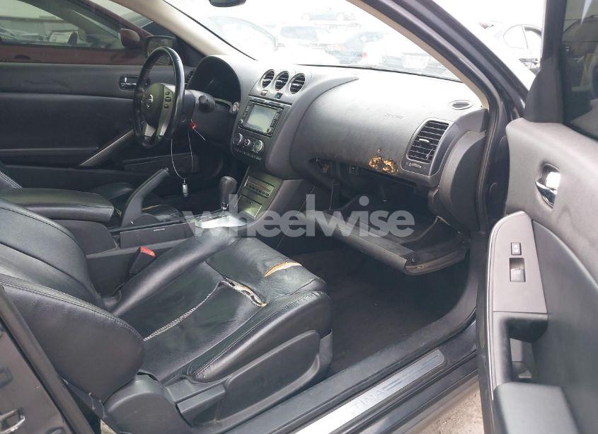 Photo 5 of 2009 Nissan Altima 3.5 SE (VIN 1N4BL24E29C135970)