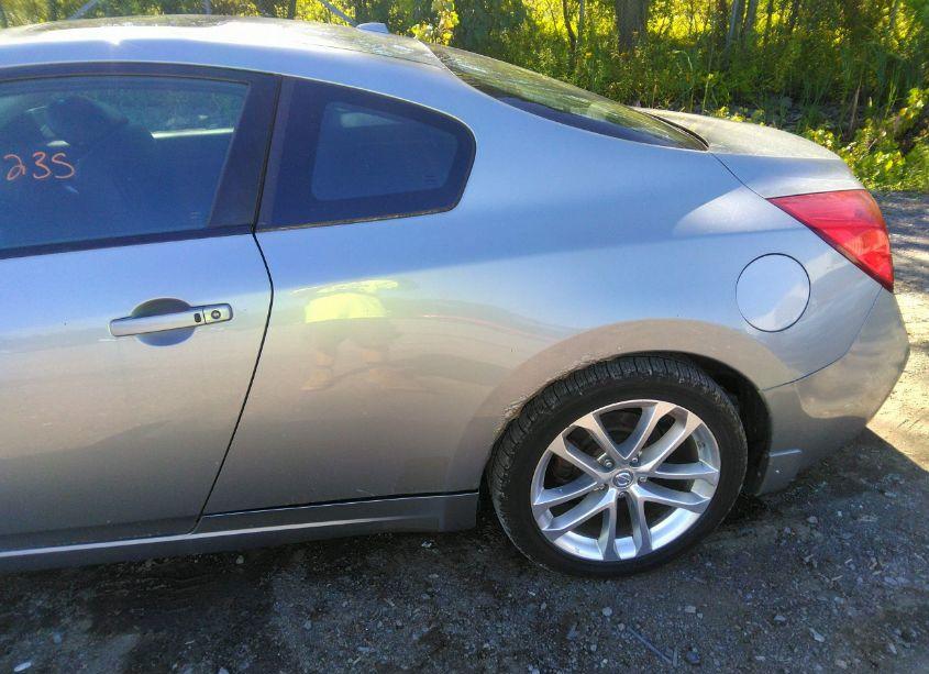 Photo 6 of 2009 Nissan Altima 3.5 SE (VIN 1N4BL24E59C146588)