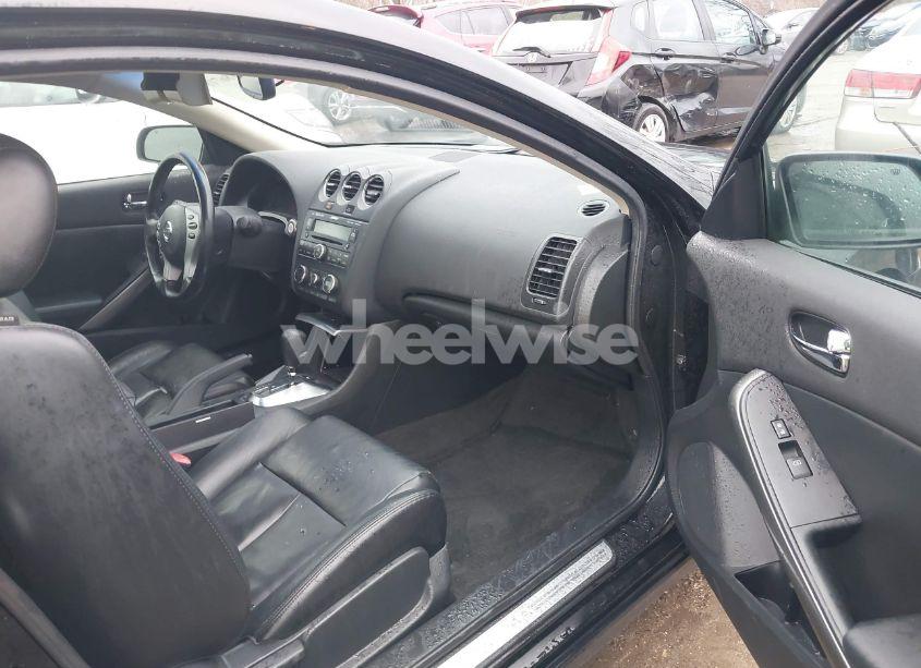 Photo 5 of 2009 Nissan Altima 3.5 SE (VIN 1N4BL24E69C131730)