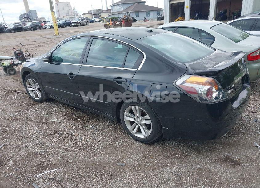 Photo 3 of 2010 Nissan Altima 3.5 SR (VIN 1N4BL2AP0AN519390)