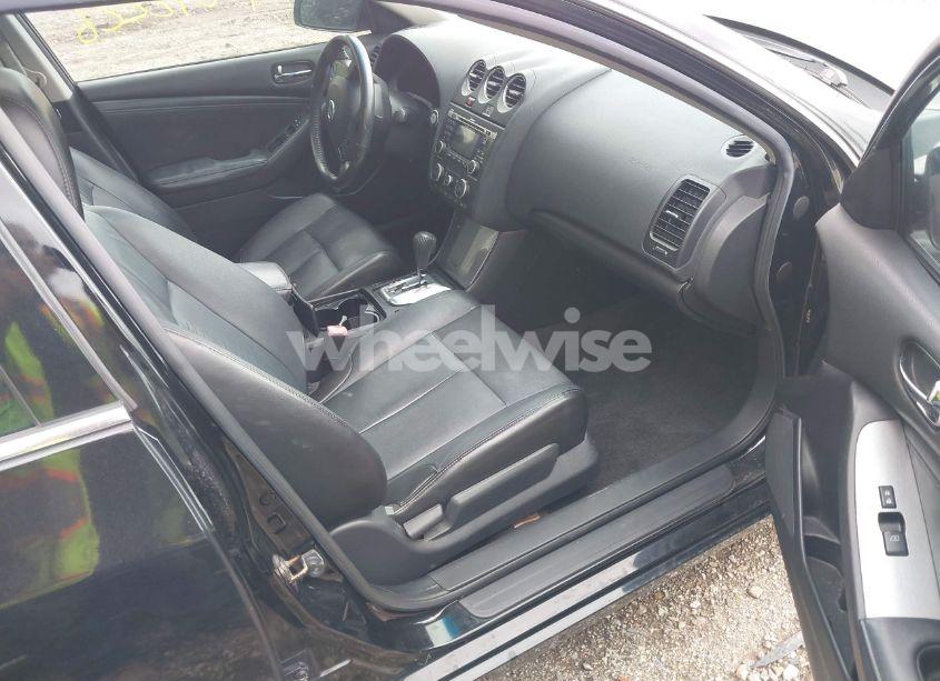 Photo 5 of 2010 Nissan Altima 3.5 SR (VIN 1N4BL2AP0AN519390)