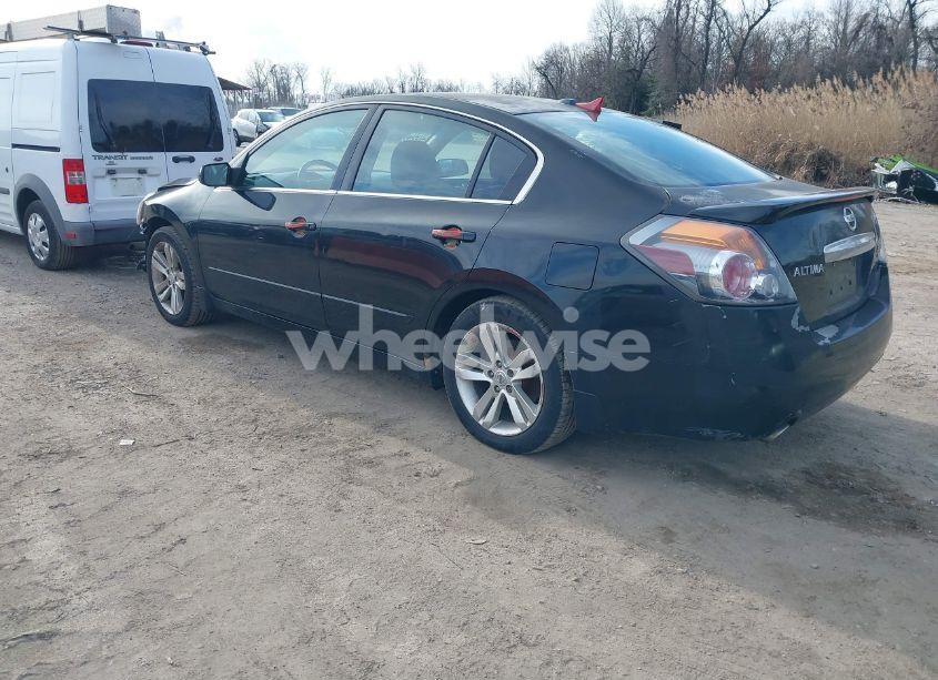 Photo 3 of 2010 Nissan Altima 3.5 SR (VIN 1N4BL2AP1AN465808)