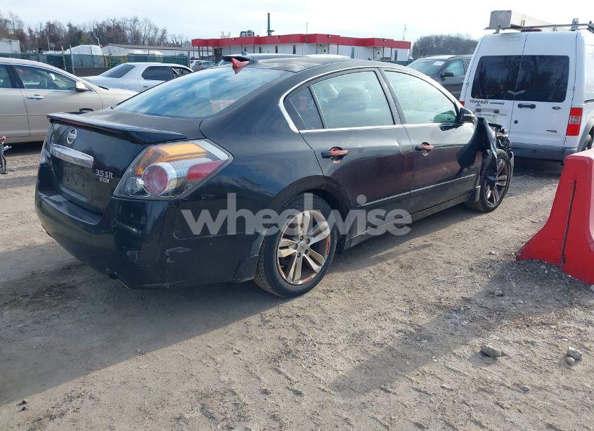 Photo 4 of 2010 Nissan Altima 3.5 SR (VIN 1N4BL2AP1AN465808)