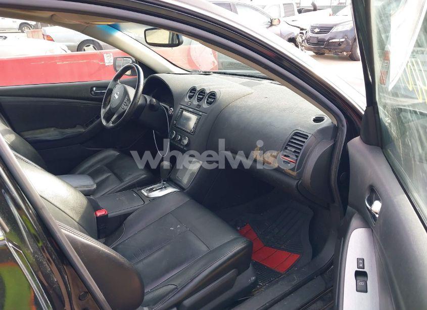 Photo 5 of 2010 Nissan Altima 3.5 SR (VIN 1N4BL2AP1AN465808)