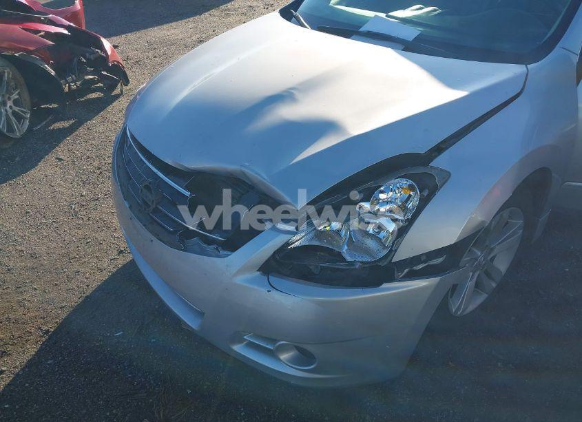 Photo 6 of 2010 Nissan Altima 3.5 SR (VIN 1N4BL2AP1AN552141)