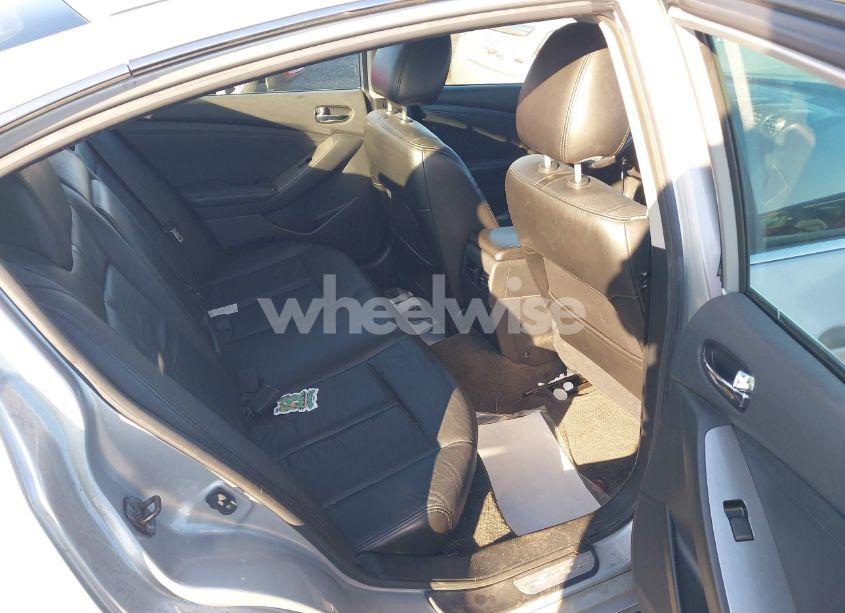 Photo 8 of 2010 Nissan Altima 3.5 SR (VIN 1N4BL2AP1AN552141)