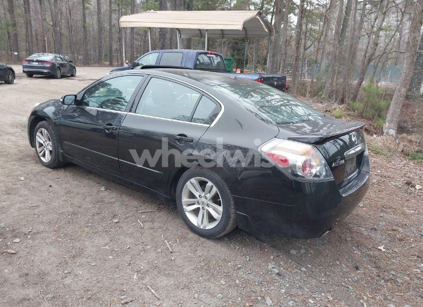 Photo 3 of 2010 Nissan Altima 3.5 SR (VIN 1N4BL2AP2AC151807)