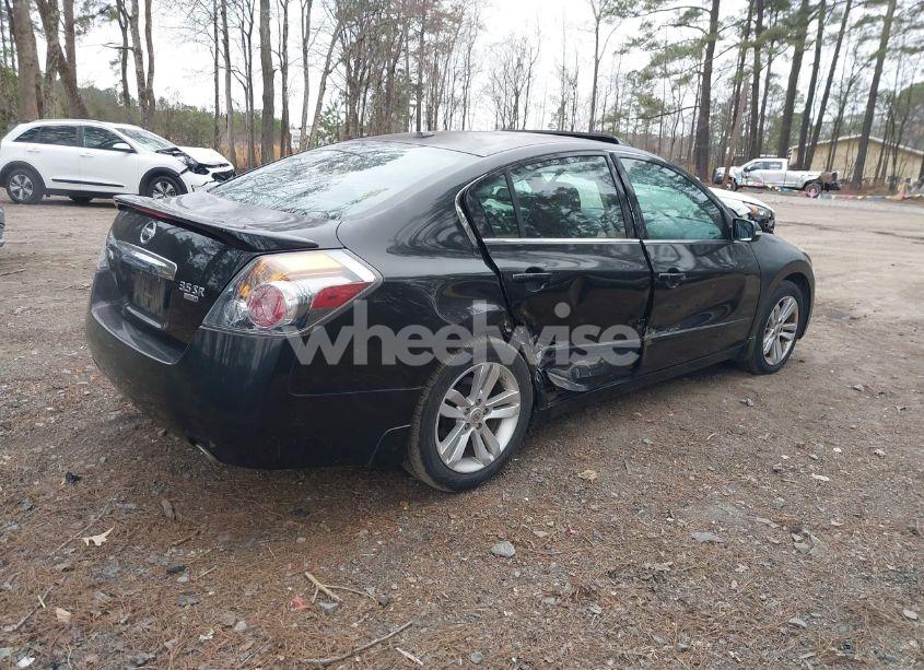 Photo 4 of 2010 Nissan Altima 3.5 SR (VIN 1N4BL2AP2AC151807)