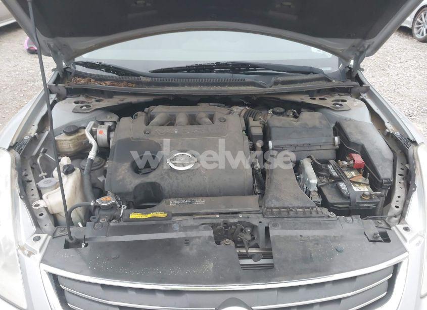 Photo 10 of 2010 Nissan Altima 3.5 SR (VIN 1N4BL2AP2AN473688)