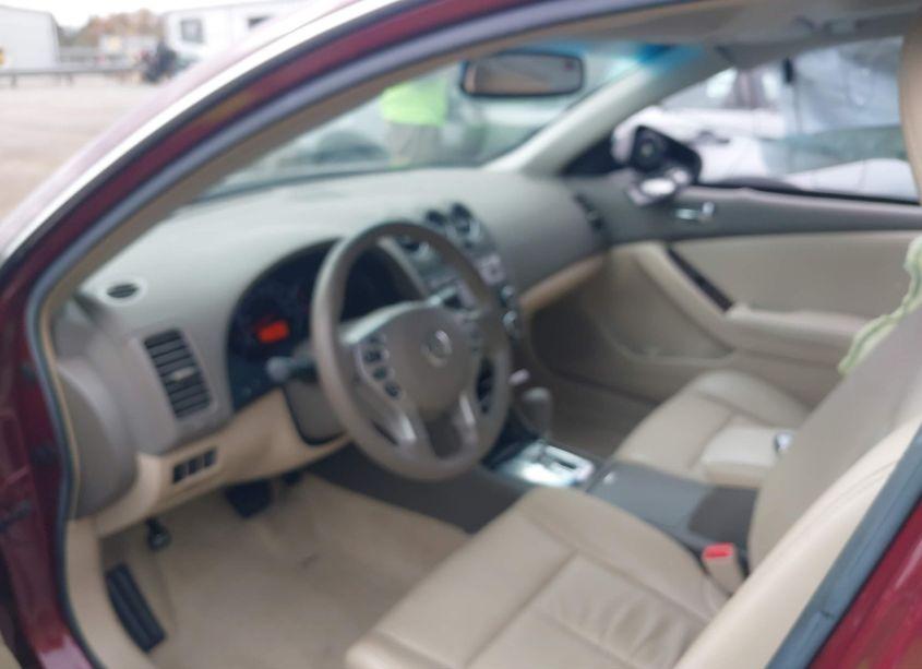 Photo 5 of 2010 Nissan Altima 3.5 SR (VIN 1N4BL2AP2AN542041)