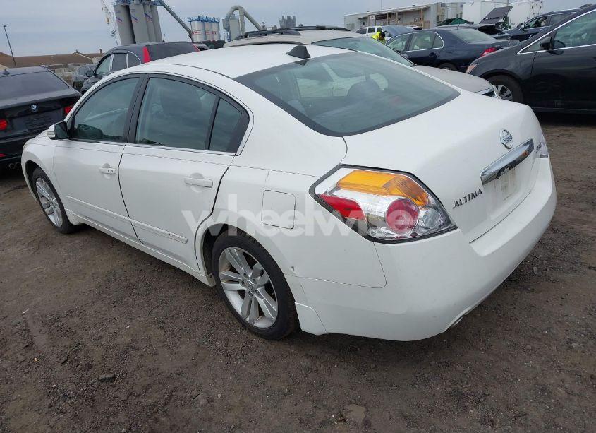 Photo 3 of 2012 Nissan Altima 3.5 SR (VIN 1N4BL2AP2CN404874)