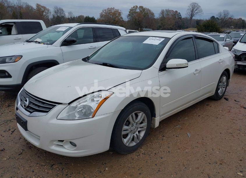 Photo 2 of 2012 Nissan Altima 3.5 SR (VIN 1N4BL2AP2CN420489)