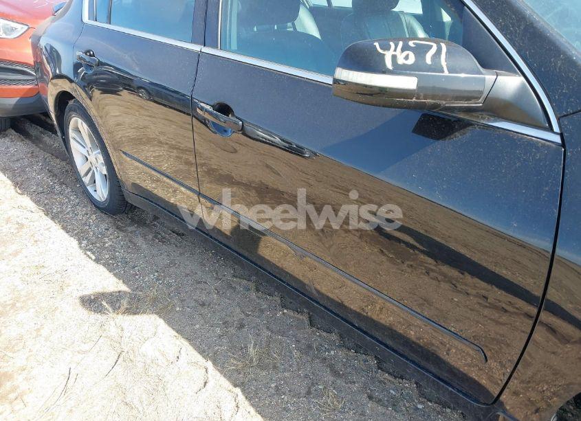 Photo 12 of 2010 Nissan Altima 3.5 SR (VIN 1N4BL2AP3AC146728)