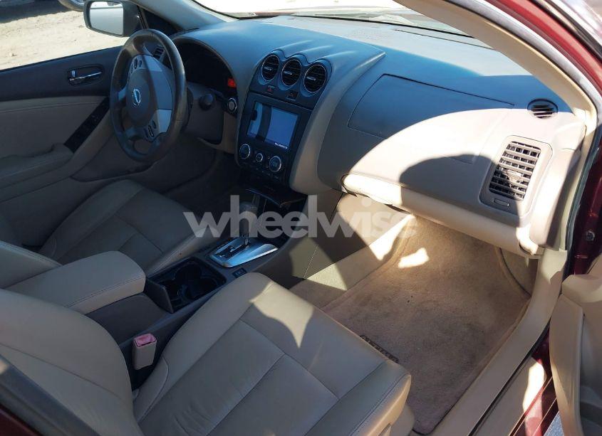 Photo 5 of 2010 Nissan Altima 3.5 SR (VIN 1N4BL2AP3AN524891)