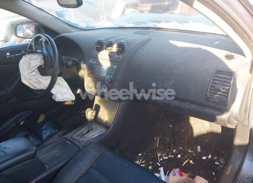 Photo 5 of 2010 Nissan Altima 3.5 SR (VIN 1N4BL2AP3AN556868)