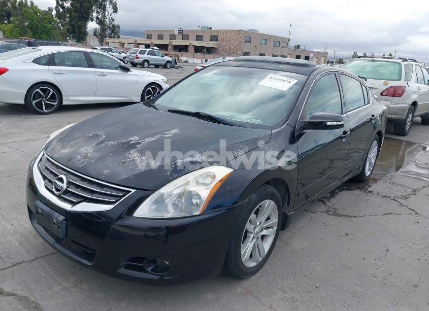 Photo 6 of 2011 Nissan Altima 3.5 SR (VIN 1N4BL2AP3BN461194)