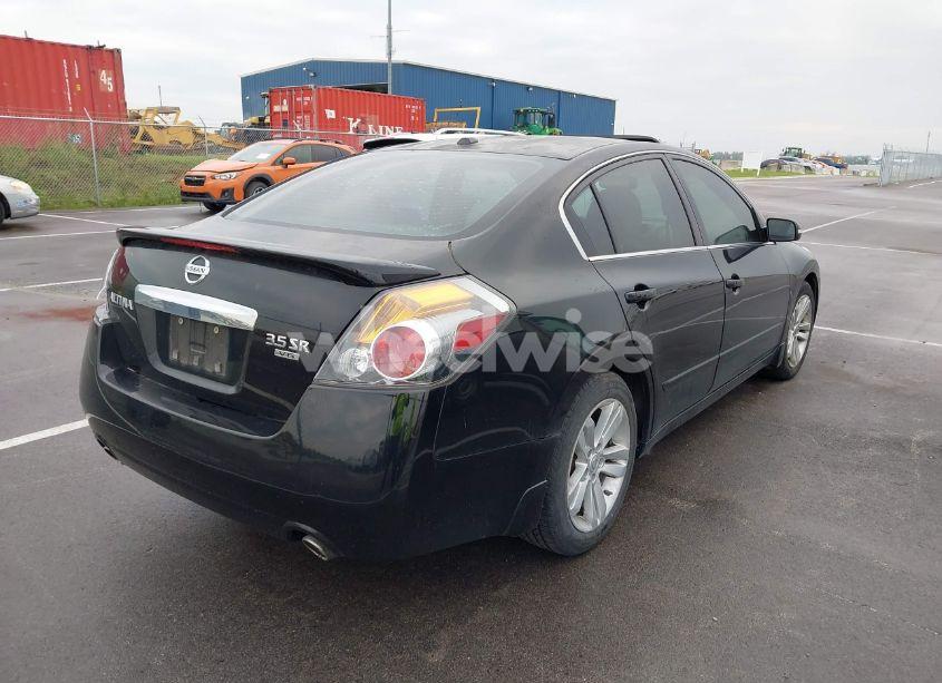 Photo 4 of 2011 Nissan Altima 3.5 SR (VIN 1N4BL2AP3BN505064)